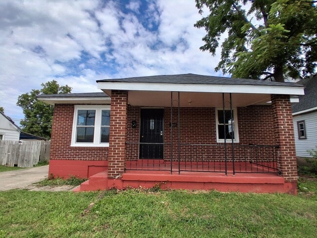 property at 1497 E Fairchild St