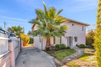 6430 Radford Ave in North Hollywood, CA - Building Photo - Building Photo