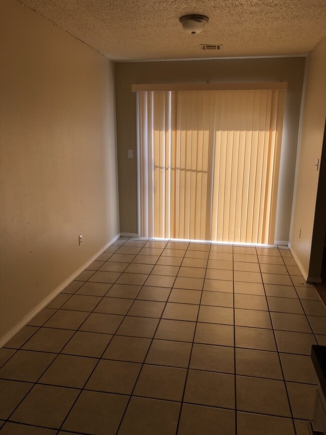 1006 SW 97th St in Oklahoma City, OK - Building Photo - Building Photo