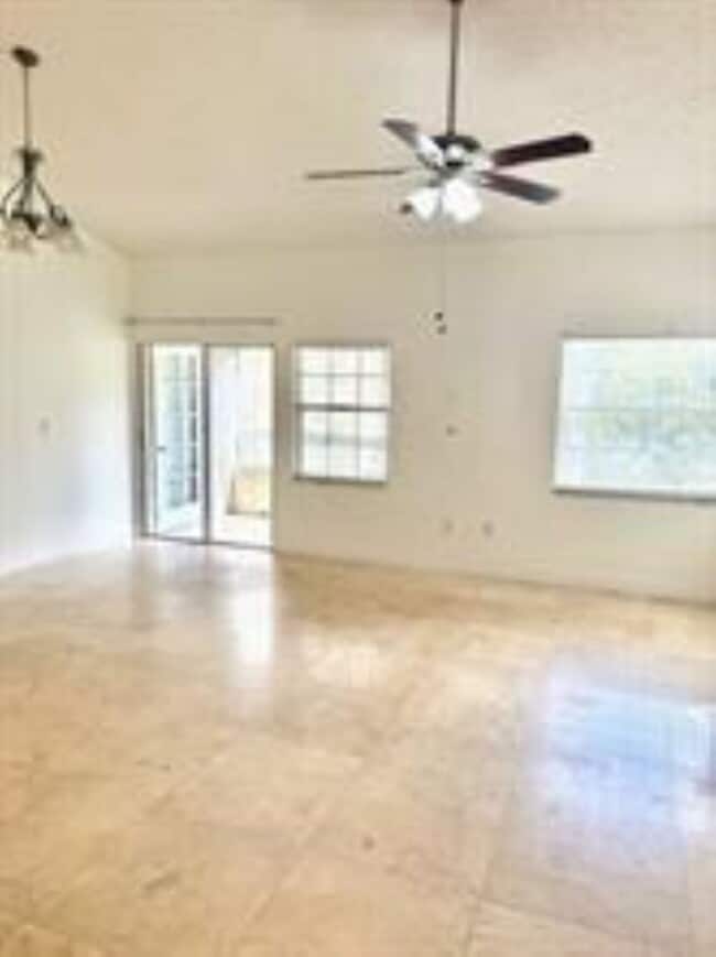 property at 2810 N Oakland Forest Dr