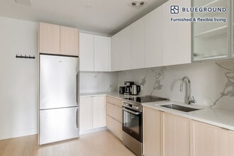 218 Front St in Brooklyn, NY - Building Photo - Building Photo