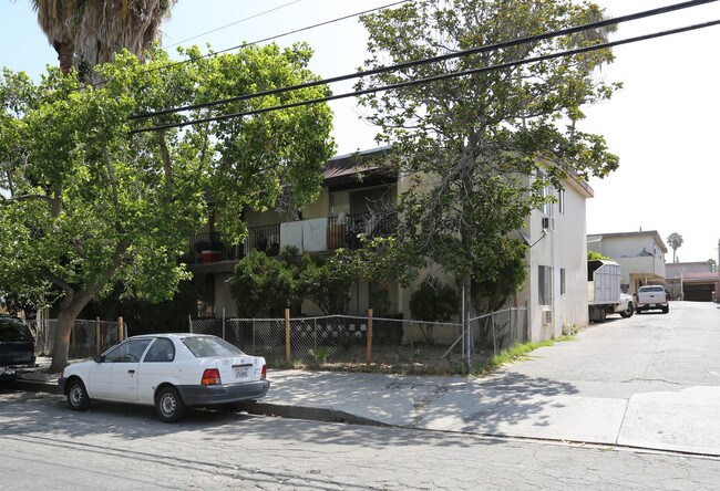 Darby Laman Apartments