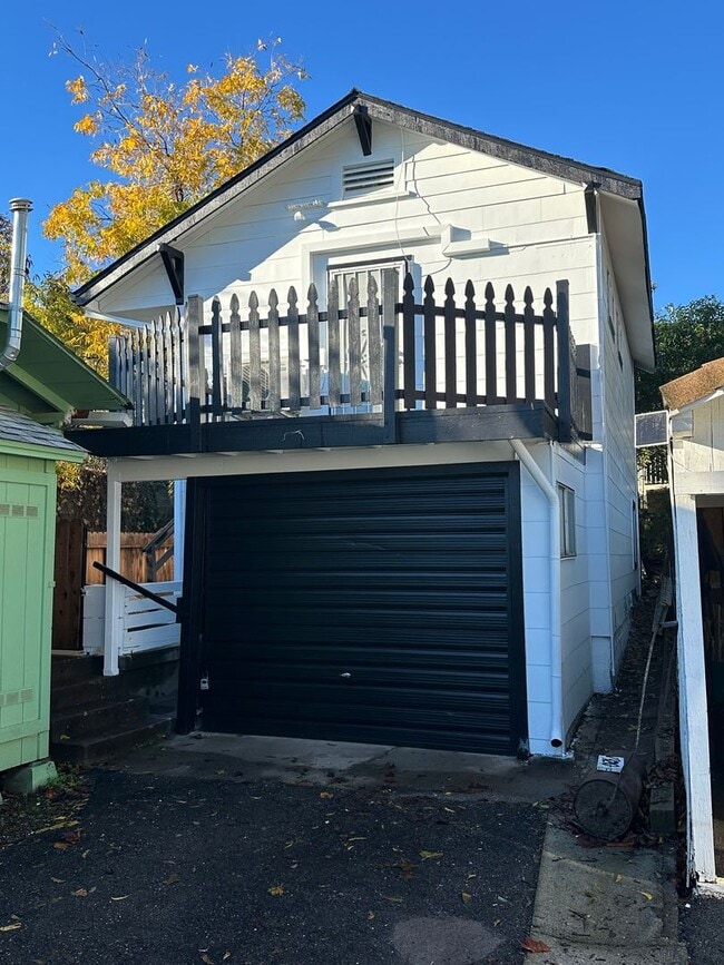 property at 1918-1920 Chestnut St