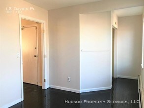 12 Davies Pl-Unit -Apt 2 in Poughkeepsie, NY - Building Photo - Building Photo