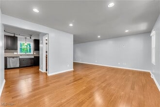 33555 Wagon Wheel Dr in Solon, OH - Building Photo - Building Photo