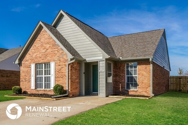 5677 Kaitlyn Dr W in Walls, MS - Foto de edificio - Building Photo