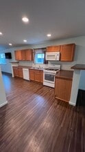 402 E I St in Deer Park, WA - Building Photo - Building Photo