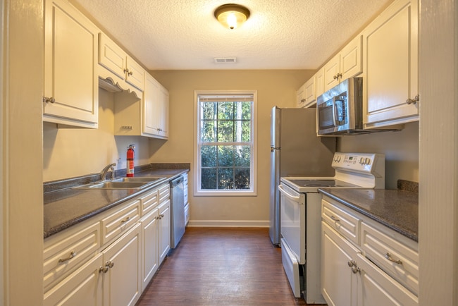 101 Lindsay Ct in Statesboro, GA - Building Photo - Building Photo