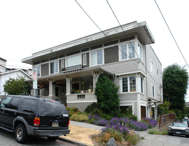 714 1st Ave N in Seattle, WA - Foto de edificio - Building Photo