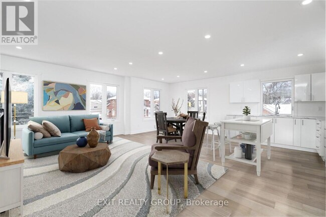 211 Dundas St W in Quinte West, ON - Building Photo - Building Photo