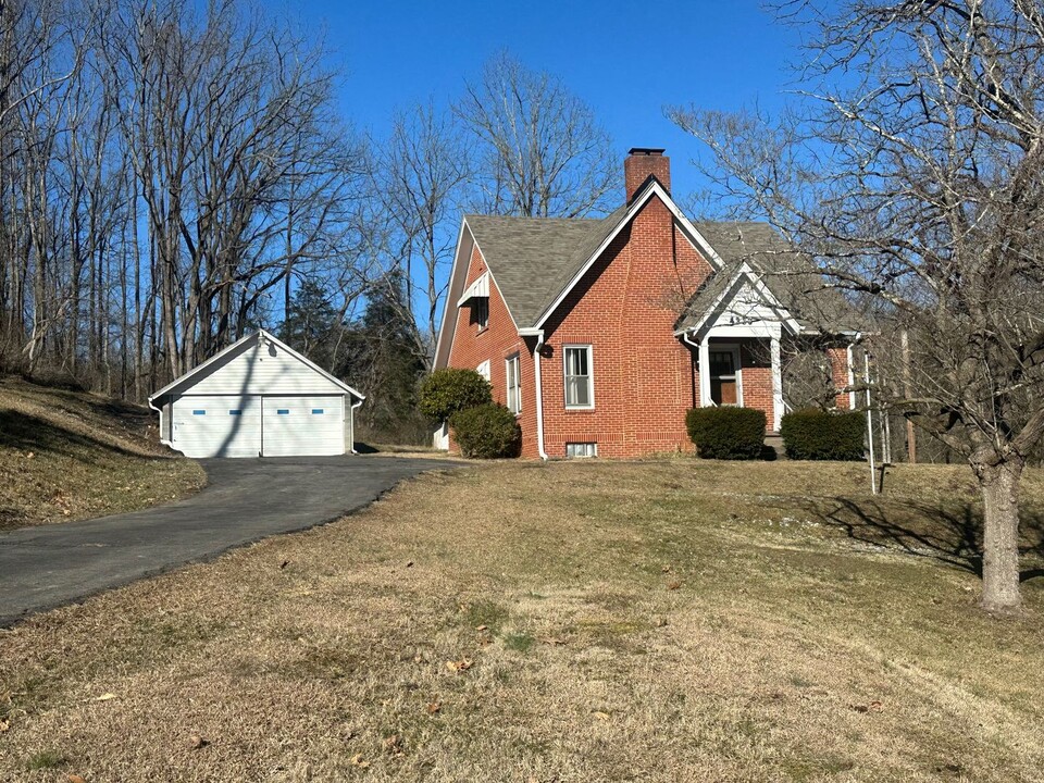 4333 TN-126 in Blountville, TN - Building Photo