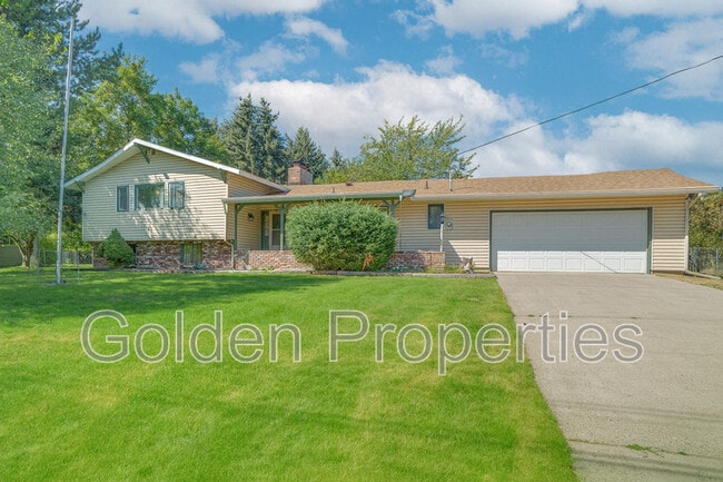 property at 1823 E Wilbur Ave