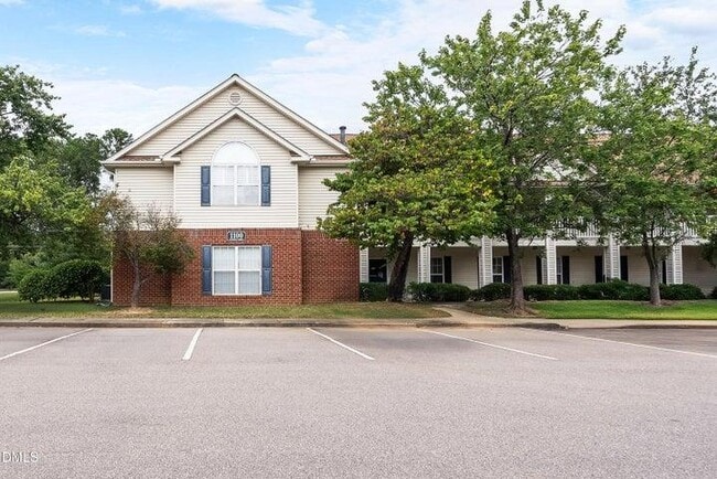 1122 Chenille Dr