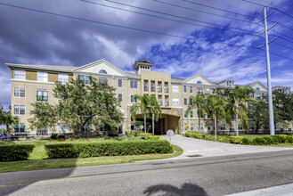 Villa Sonoma At International Plaza in Tampa, FL - Building Photo - Building Photo