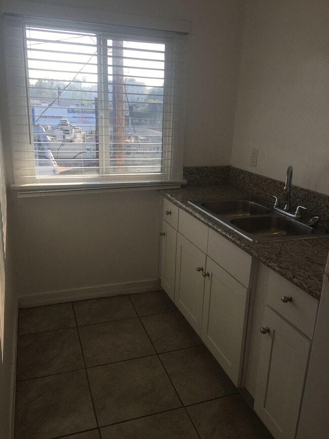 PINNACLE APEX-1316 LEMOYNE STREET in Los Angeles, CA - Building Photo - Building Photo