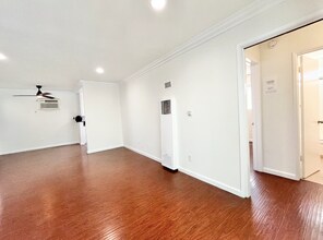 5224 Lexington Ave in Los Angeles, CA - Building Photo - Building Photo