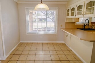 5718 90th St in Lubbock, TX - Building Photo - Building Photo