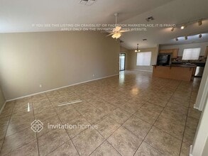 11825 W Maui Ln in El Mirage, AZ - Foto de edificio - Building Photo