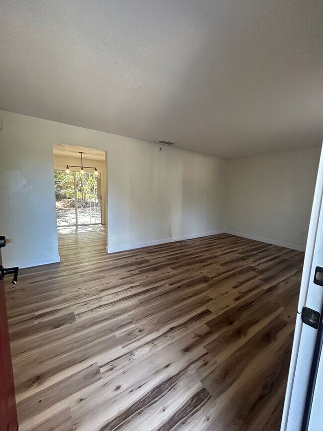 1809 NE 31st Ave in Gainesville, FL - Building Photo - Building Photo