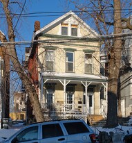 2427 W Clifton Ave in Cincinnati, OH - Building Photo