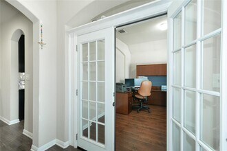 8086 Arezzo Dr in Round Rock, TX - Building Photo - Building Photo