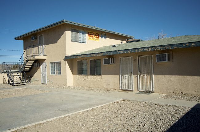 Buena Vista Apartments in Barstow, CA - Building Photo - Building Photo