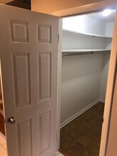 2481 E Rahn Rd in Dayton, OH - Building Photo - Building Photo