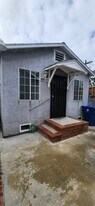 5829 1/2 Cimarron St in Los Angeles, CA - Building Photo