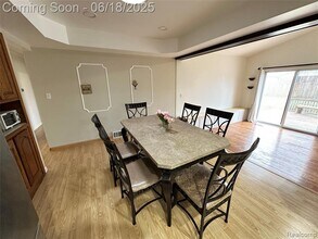 2759 Saratoga Dr in Troy, MI - Building Photo - Building Photo