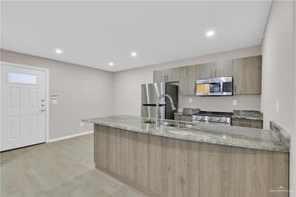 12 N 23rd St in McAllen, TX - Building Photo - Building Photo