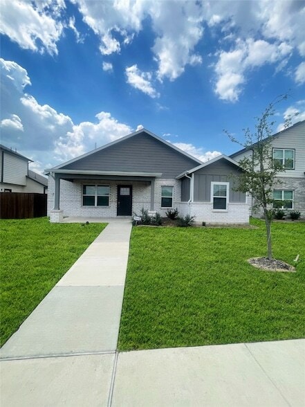 property at 4032 Dayton Dr
