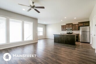 206 NE Katie Ct in Grain Valley, MO - Building Photo - Building Photo