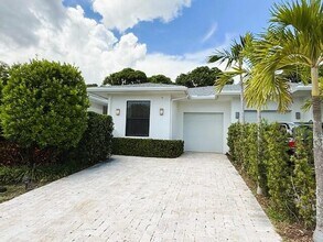 2523 Oceanview Ave in Delray Beach, FL - Building Photo - Building Photo