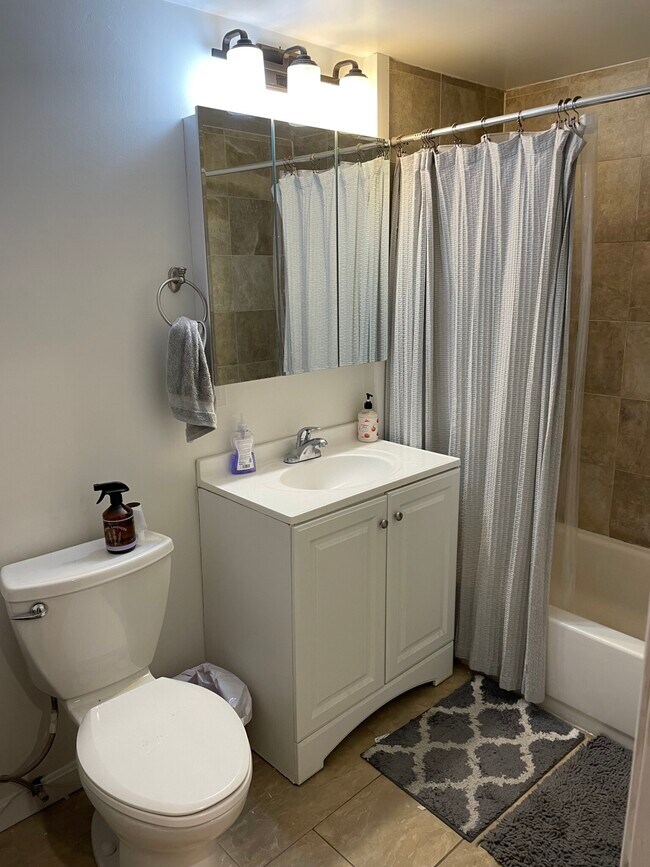 153 Salem St, Unit 7 in Malden, MA - Building Photo - Building Photo