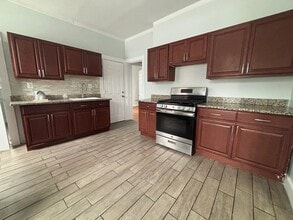 65 Sargeant St in Hartford, CT - Building Photo - Building Photo