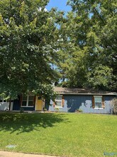 902 Danmann Cir SE in Huntsville, AL - Building Photo - Building Photo
