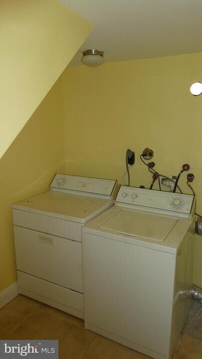 1937 Lebanon St in Hyattsville, MD - Foto de edificio