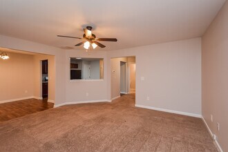 935 Justice Dr in Locust Grove, GA - Building Photo - Building Photo