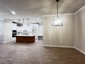 11608 NW 104th St in Yukon, OK - Building Photo - Building Photo