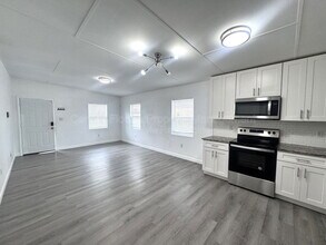 1540 W 18th St in Sanford, FL - Building Photo - Building Photo