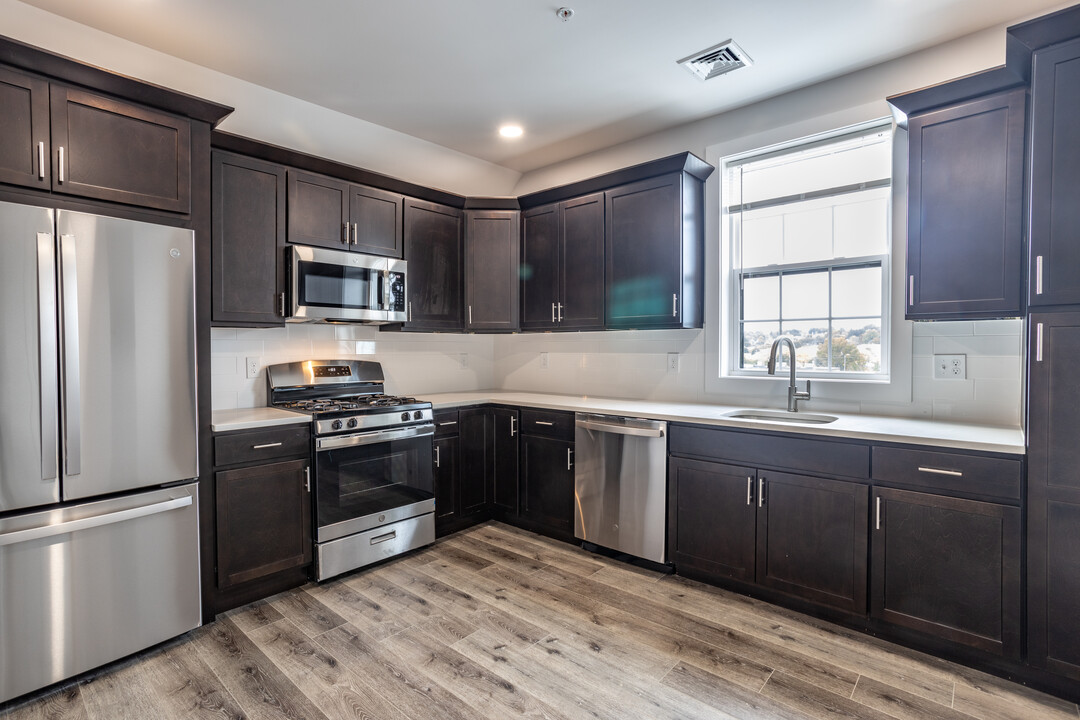 369 Haverhill in Lawrence, MA - Building Photo