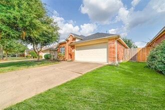 16727 Great Oaks Glen Dr in Houston, TX - Building Photo - Building Photo