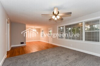 568 Rainbow Cir in West Columbia, SC - Building Photo - Building Photo