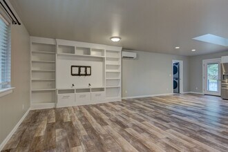 997 Yvonne Ave in Oak Harbor, WA - Building Photo - Building Photo