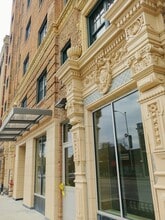 Netherland & Monarch in Kansas City, MO - Foto de edificio - Building Photo