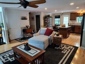 28 Owens Dr in Swanzey, NH - Foto de edificio - Building Photo