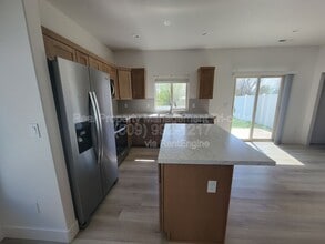 6708 Dradie Pl in Pasco, WA - Building Photo - Building Photo