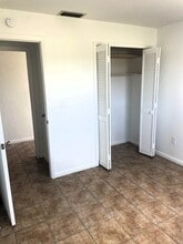 104 SE 16th Pl in Cape Coral, FL - Building Photo - Building Photo