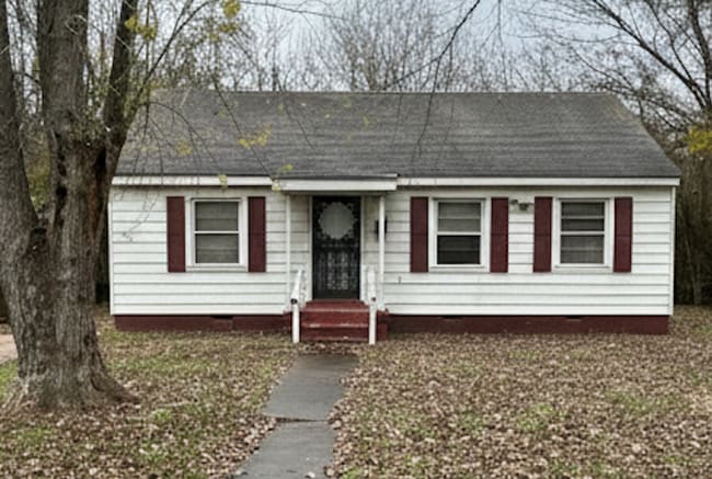 property at 1323 Victor Dr