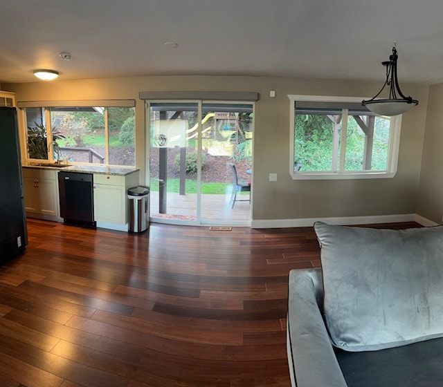 32818 Pacific Hwy S in Federal Way, WA - Building Photo - Building Photo